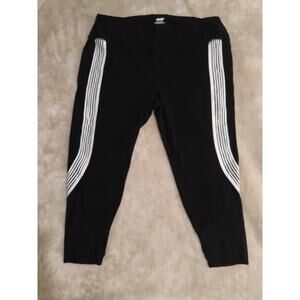Ava 3XL 22 Capri Leggings White Stripe